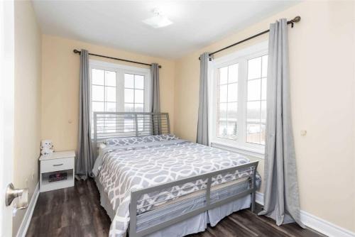 Meadowvale Village House | Jazzy Home Stay