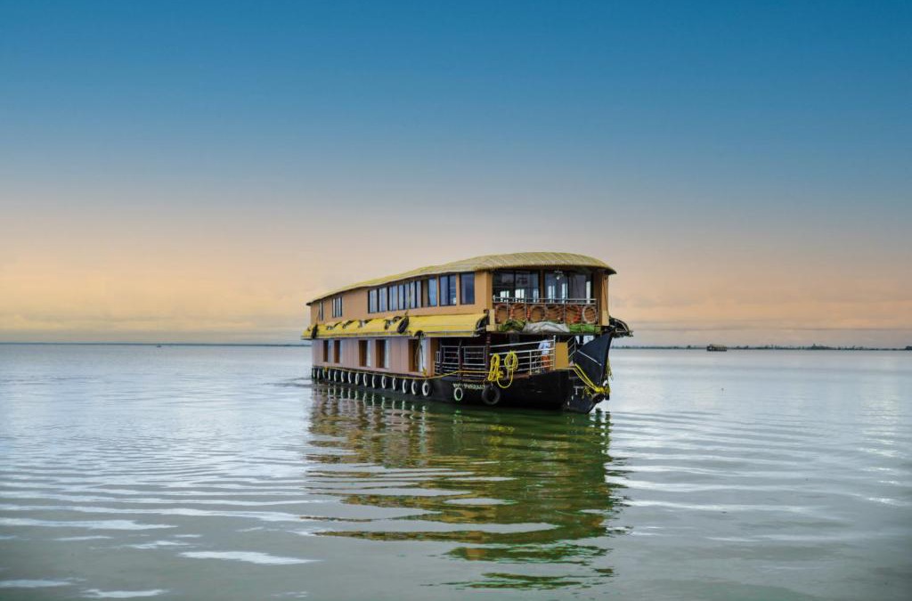 Erezha Boat Rental | JCT Houseboat