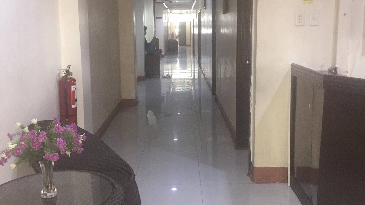 Baybay City Hotel | Jeamco Royal Hotel - Baybay