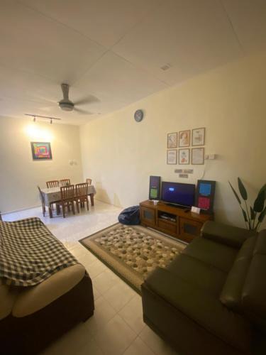 Klebang Kechil House | JeeheenMuslimHomestay Melaka with WIFI 5G