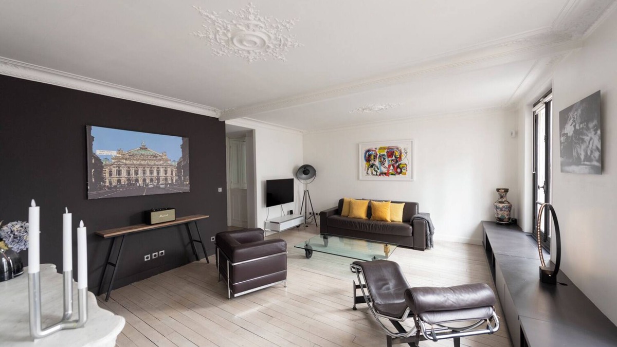 Saint-Merri Apartment | Jehan, 2BR/1BA, 4 people