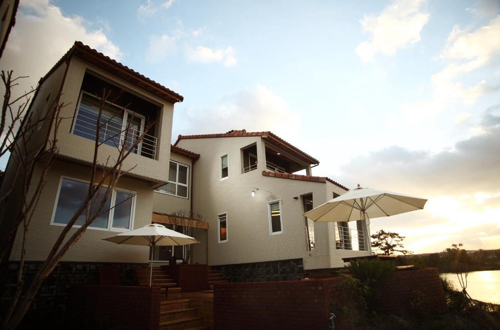 Aewol House | Jeju Lake Pension