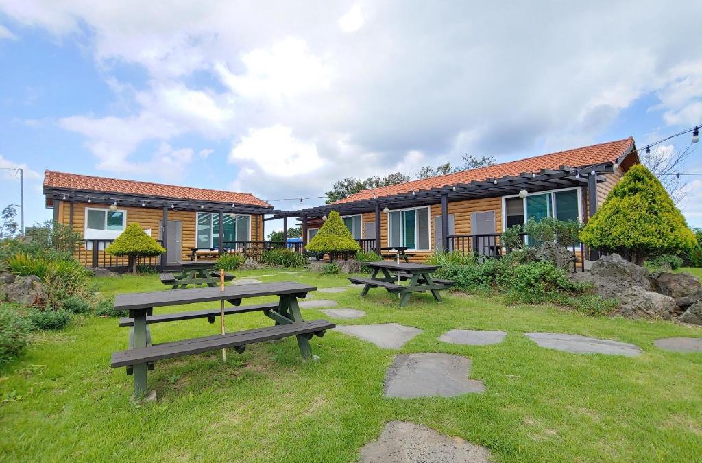 Hallim House | Jeju Oreum Pension