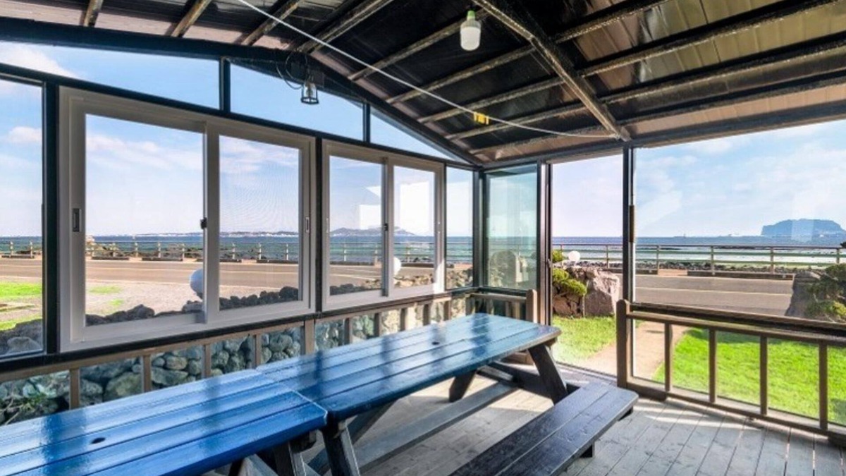 Jongdal-ri House | Jeju Sunny Pension