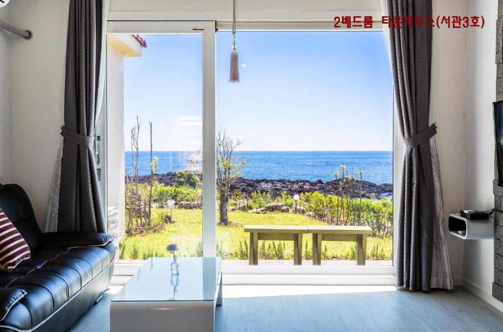 Seongsan House | Jeju Turning point Pension