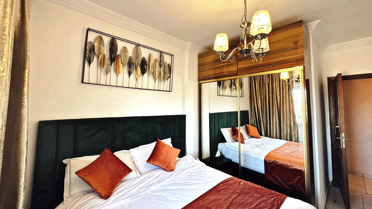 Semlalia House | Jemaâ el fna 8Min/Car SuperMarket on Ground Floor-5 STAR APT W-Clim-Confort-View