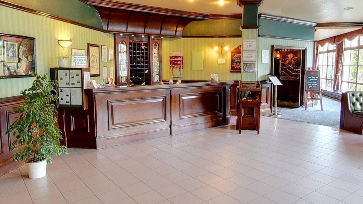 Goschwitz Hotel | Jembo Park
