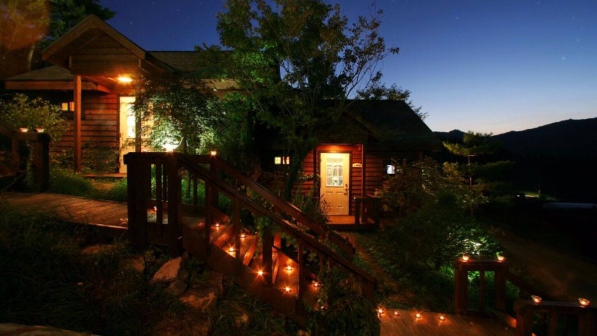 Sabuk House | Jeongseon Haetbinnuri Pension