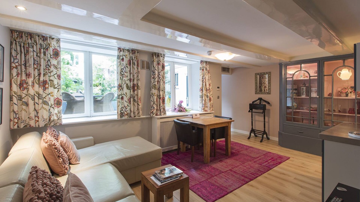 Canal Ring Apartment | Jeroen Bosch apartment