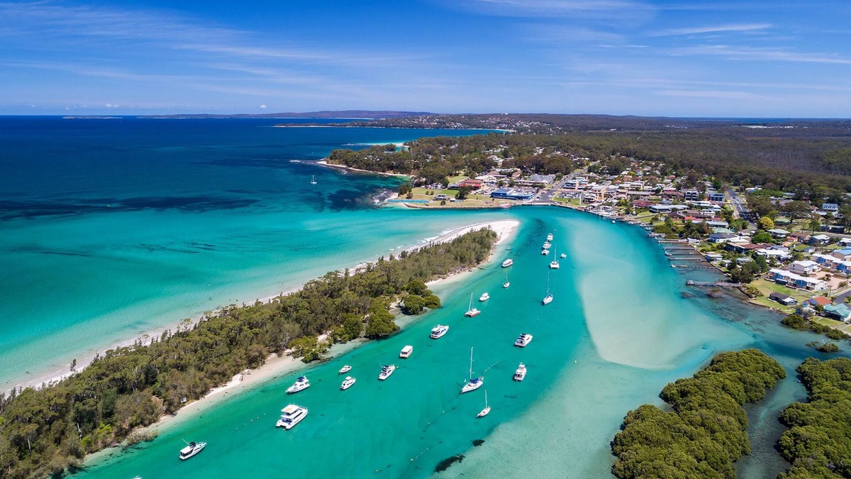 Huskisson Hotel | Jervis Bay Motel