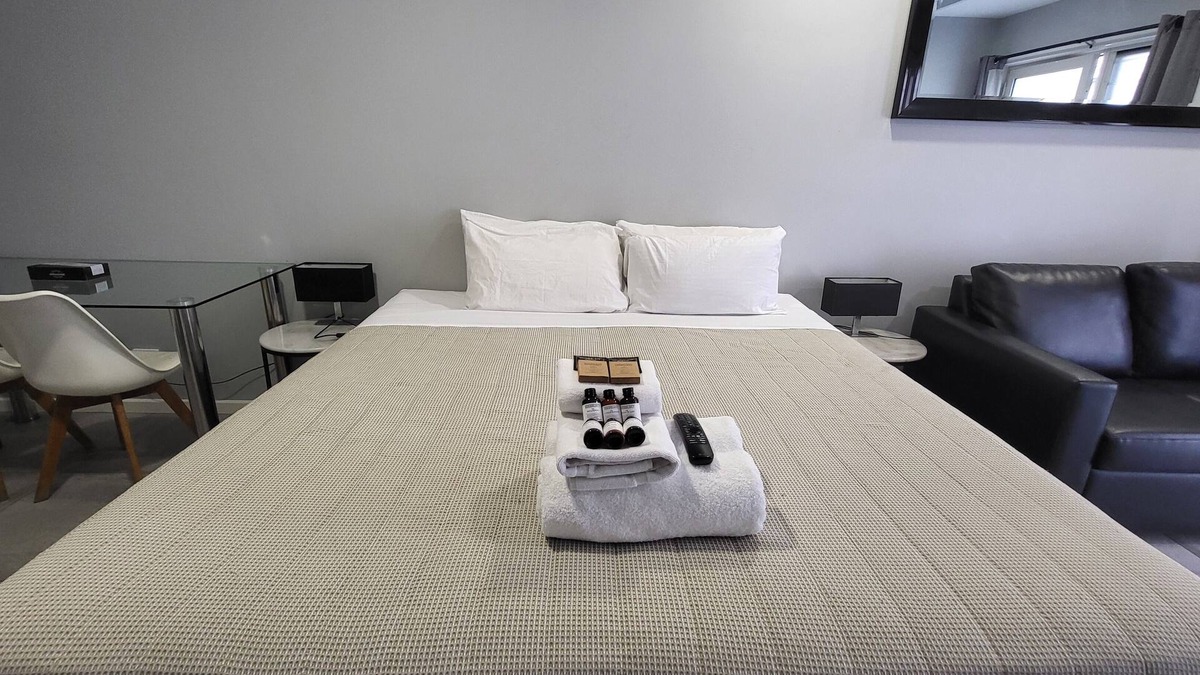 Jesmond Apartment | Jesmond Studio with Spa