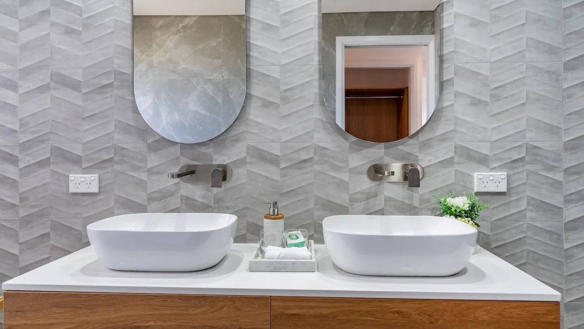 Tascott House | Jetty's End Retreat
