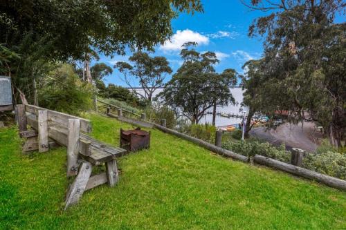 Nungurner House | Jetty View - Pelican Cabin