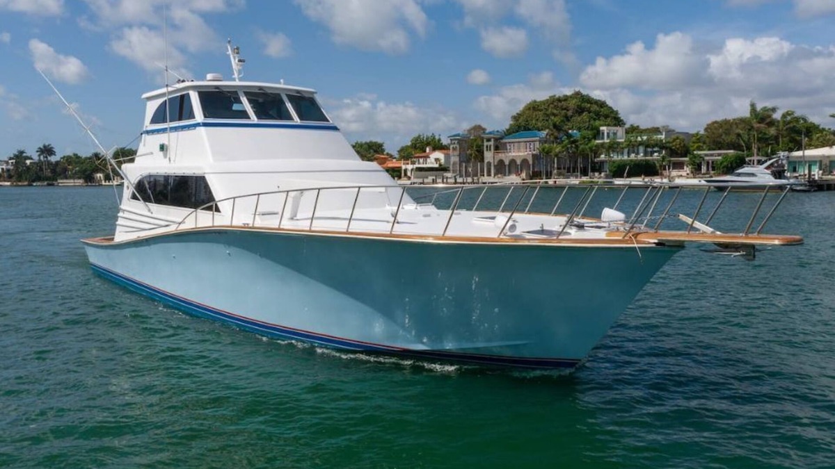 Mid Beach Boat Rental | Jewel of the Nile Yacht Hotel and Cruises