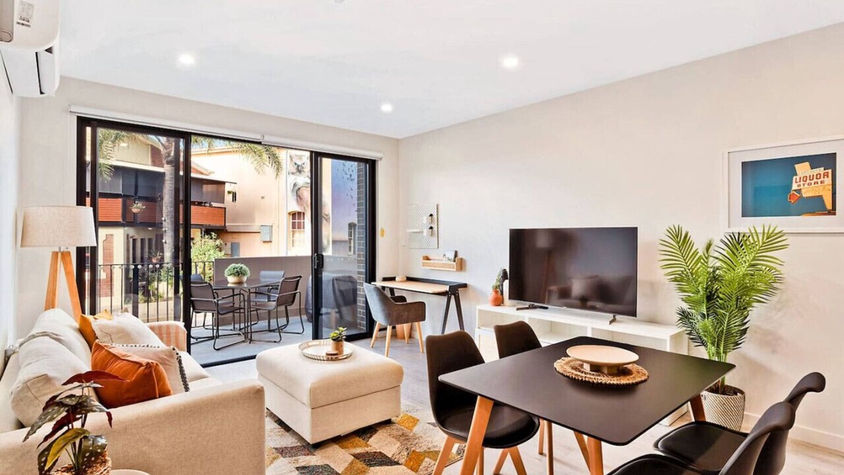 Port Adelaide Apartment | Jewel on Jubilee - New 1 Bed Apt with Parking