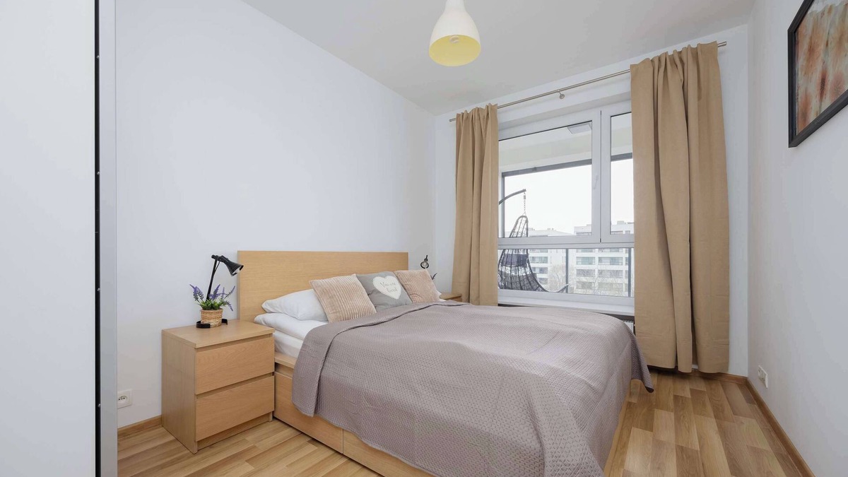 Goclaw Apartment | Jeziorańskiego 51 | Bright Apartment | Parking