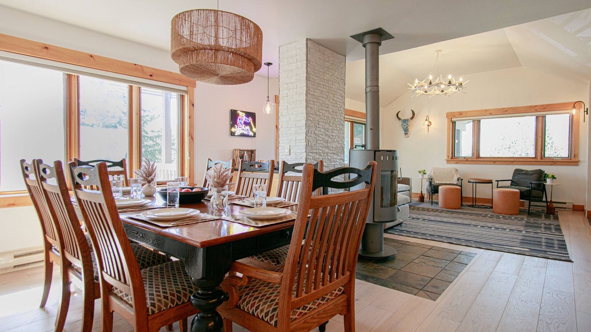 Teton Village Condo | JHRL - Teewinot B4, Updated, modern 2nd floor condo