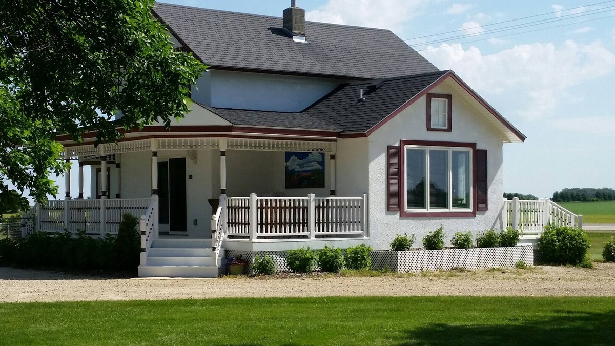 Red Rock House | Jim's Farm House @ Ibling's Family Farm