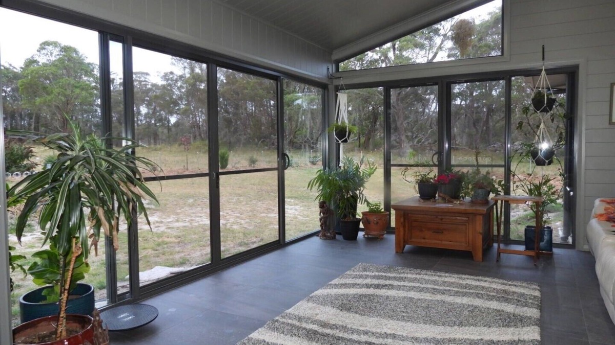 Dundee House | Jindalee offgrid rural home