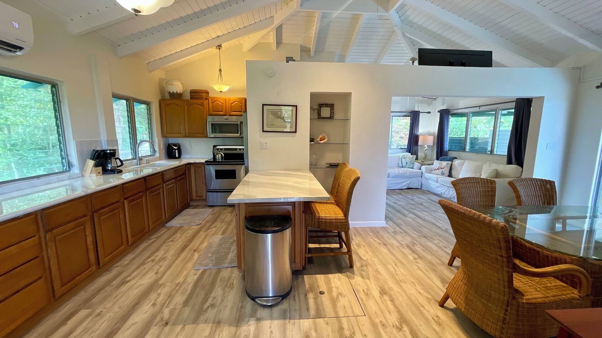 Fish Bay House | JJ's Getaway - Pool, Full AC, Sunset views, King Beds