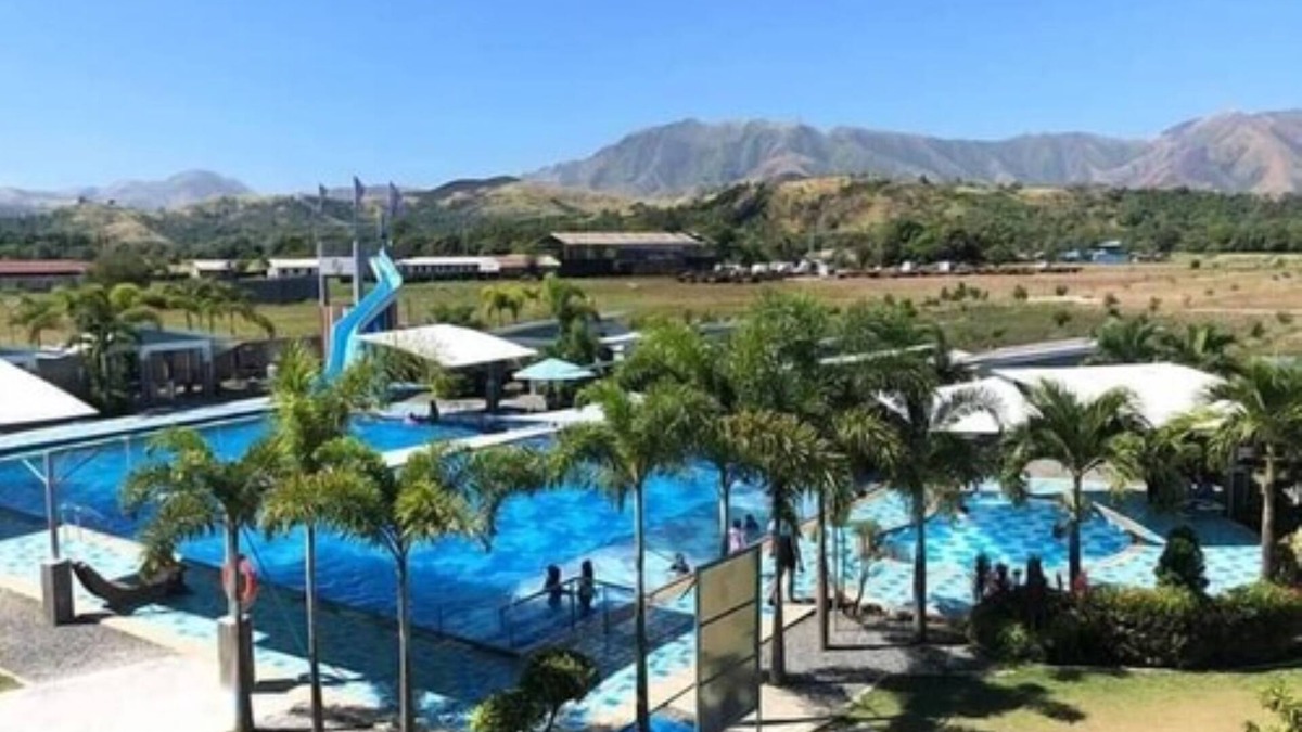 Castillejos Hotel | JJB Aquafarm Resort by Cocotel