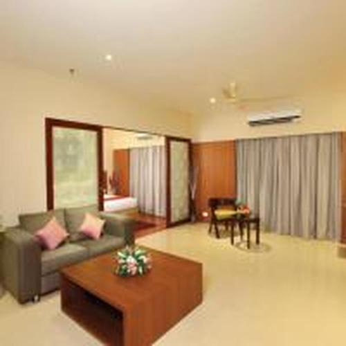Cheruvathur Hotel | JK Residency Cheruvathur