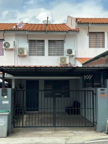 Segamat House | JL Homestay Segamat