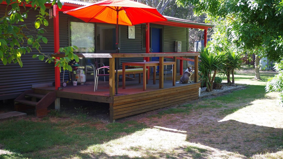 Tallarook Cabin | Jocks Cabin country getaway (Pet friendly)