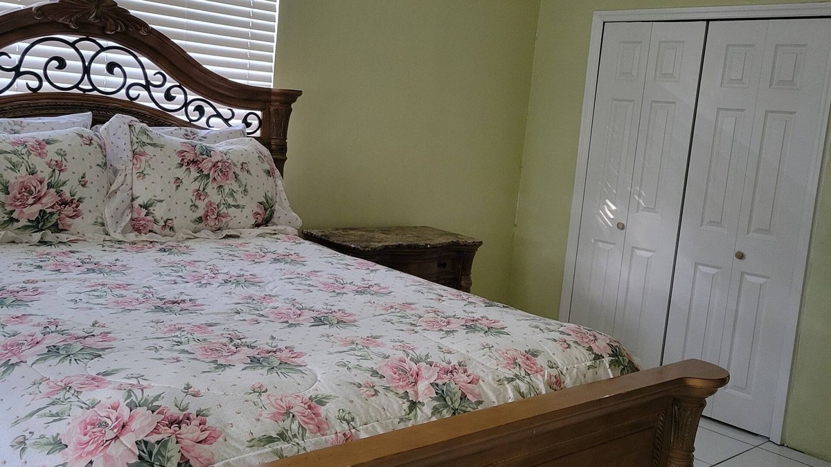 Coral Harbour Apartment | Joeys -(Nassau) where you will be at home- Nassau, Newprovidence Bahamas
