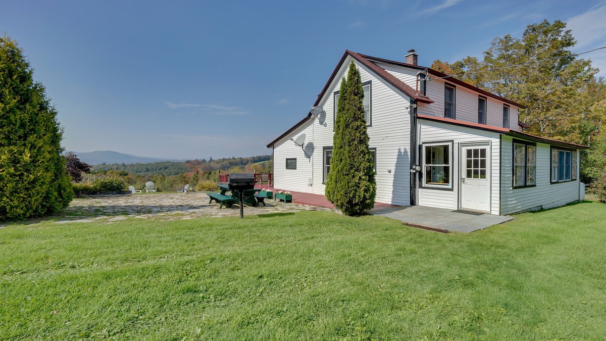 Whitingham House | 'John's Farmhouse in Mount Snow' on 120 Acres!