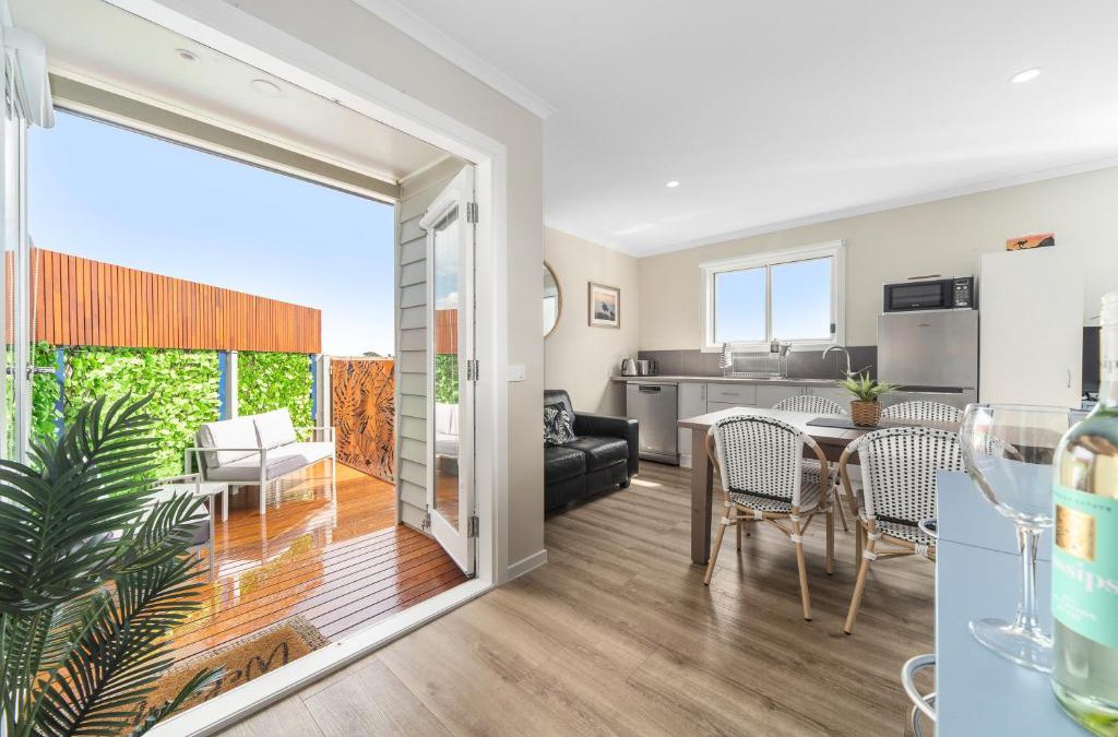San Remo Apartment | John's Place San Remo Studio Couples Surfers Pets