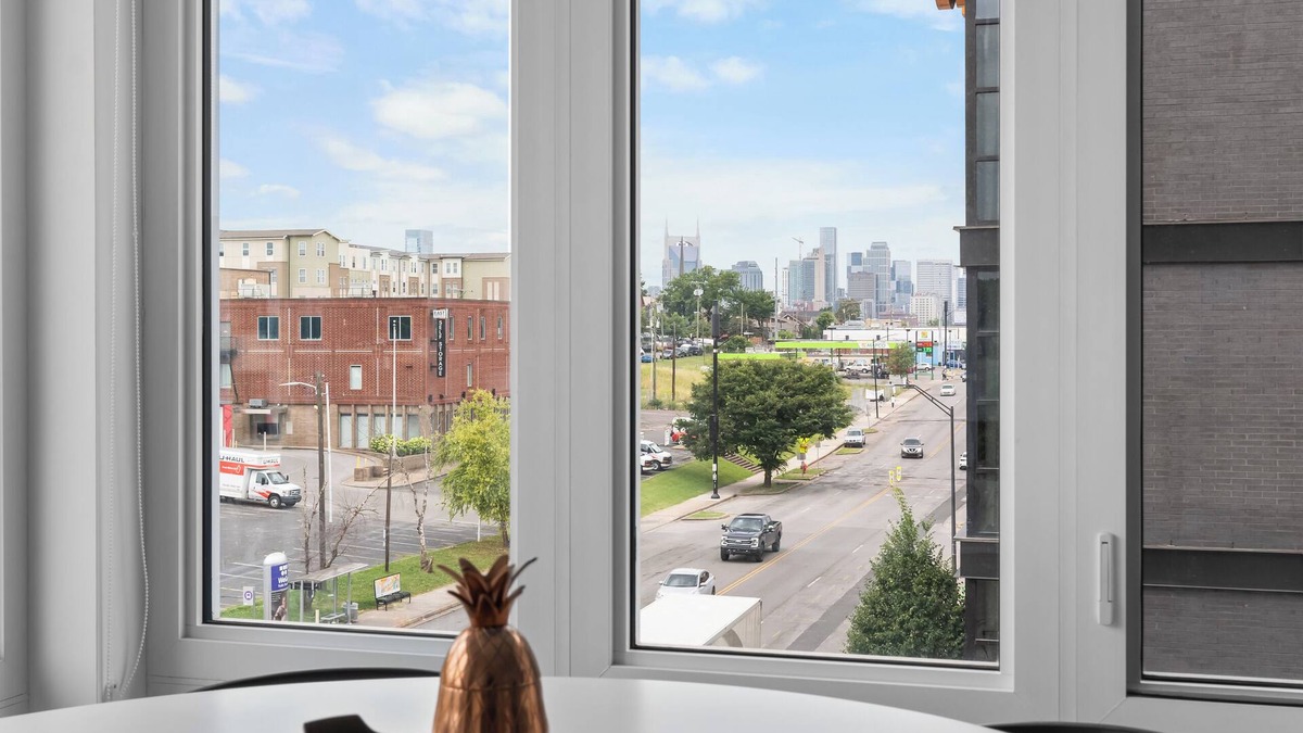 East Nashville Condo | Johnny & June at the Jolene