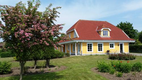 Nykobing Falster Bed & Breakfast | Johnnys Bed & Breakfast