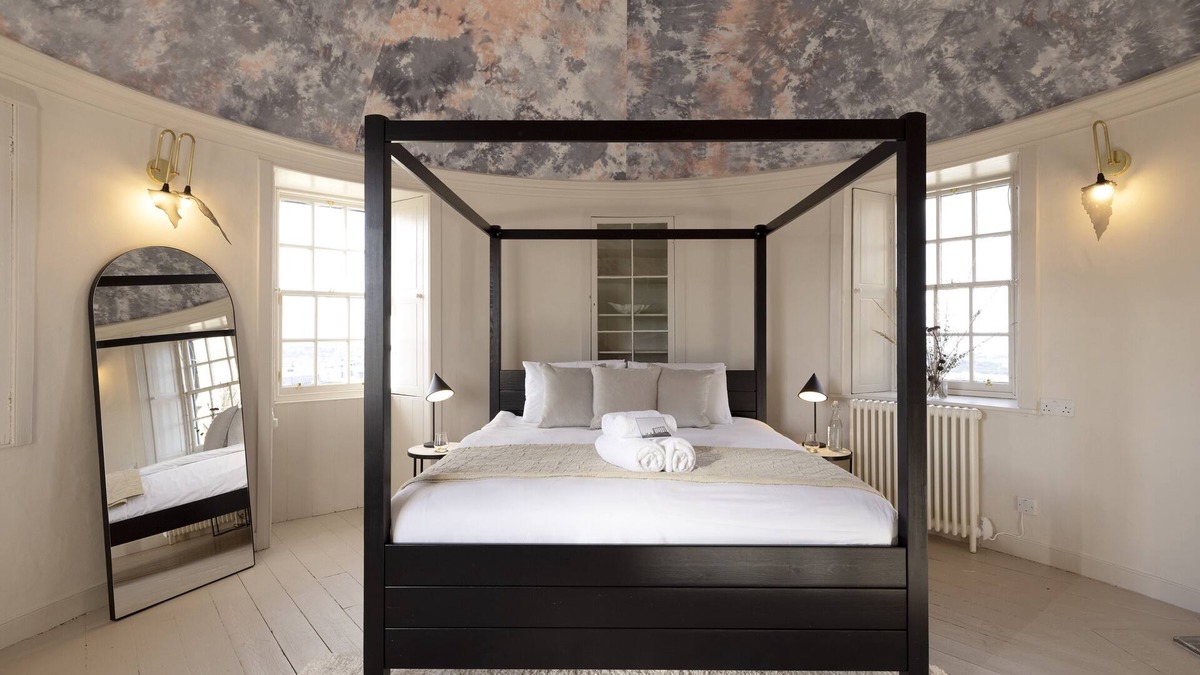 New Town Apartment | JOIVY Observatory House & Apartment