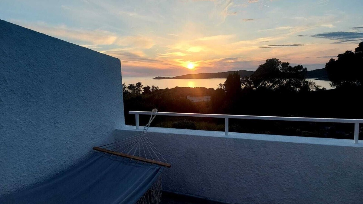 Cargese Apartment | Joli Appartement à Cargèse Avec vue sur mer et Coucher de Soleil