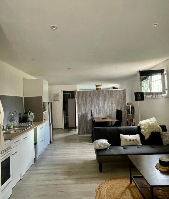 Auch Apartment | Joli appartement avec accès jardin