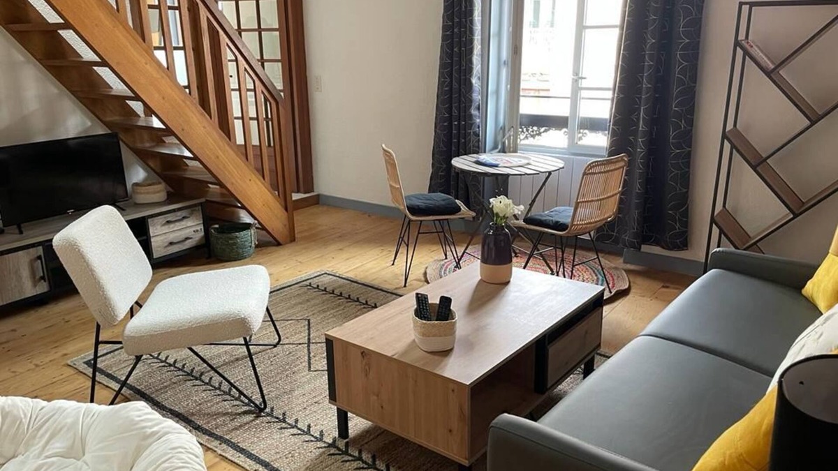 Chambery Apartment | Joli Appartement Cœur Historique de Chambéry