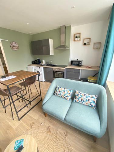 Coutances Apartment | Joli appartement F2 plein centre Coutances