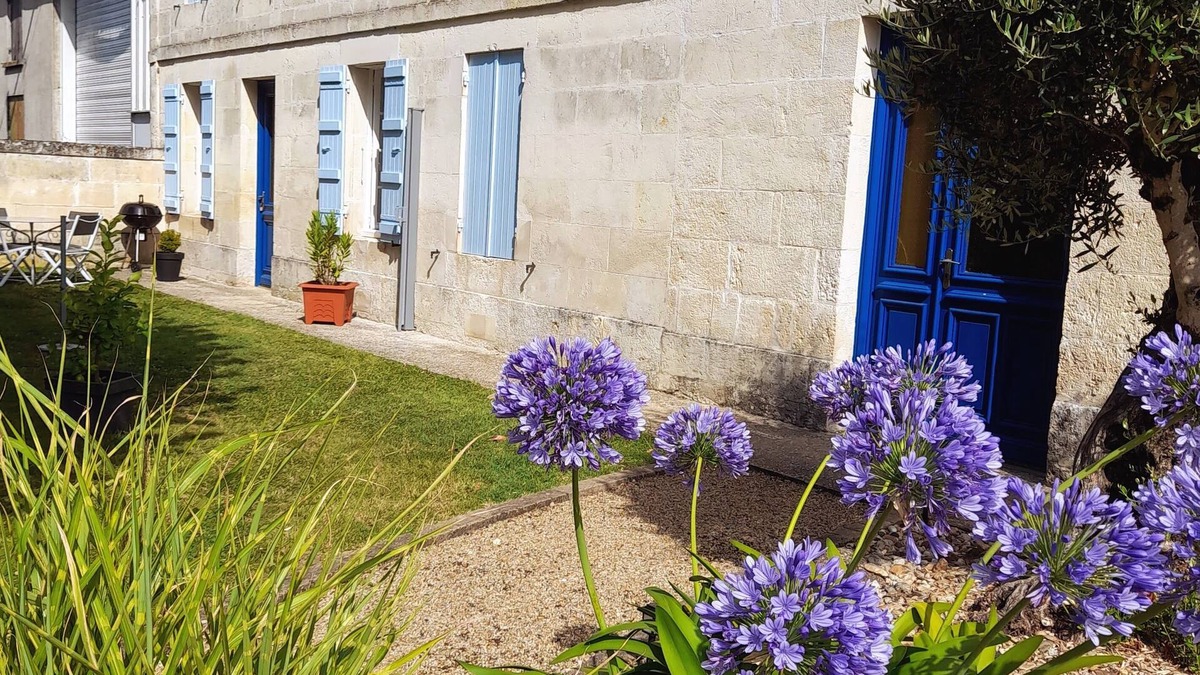 Saint-Simon-de-Pellouaille House | Jolie Charentaise à Proximité des Plages