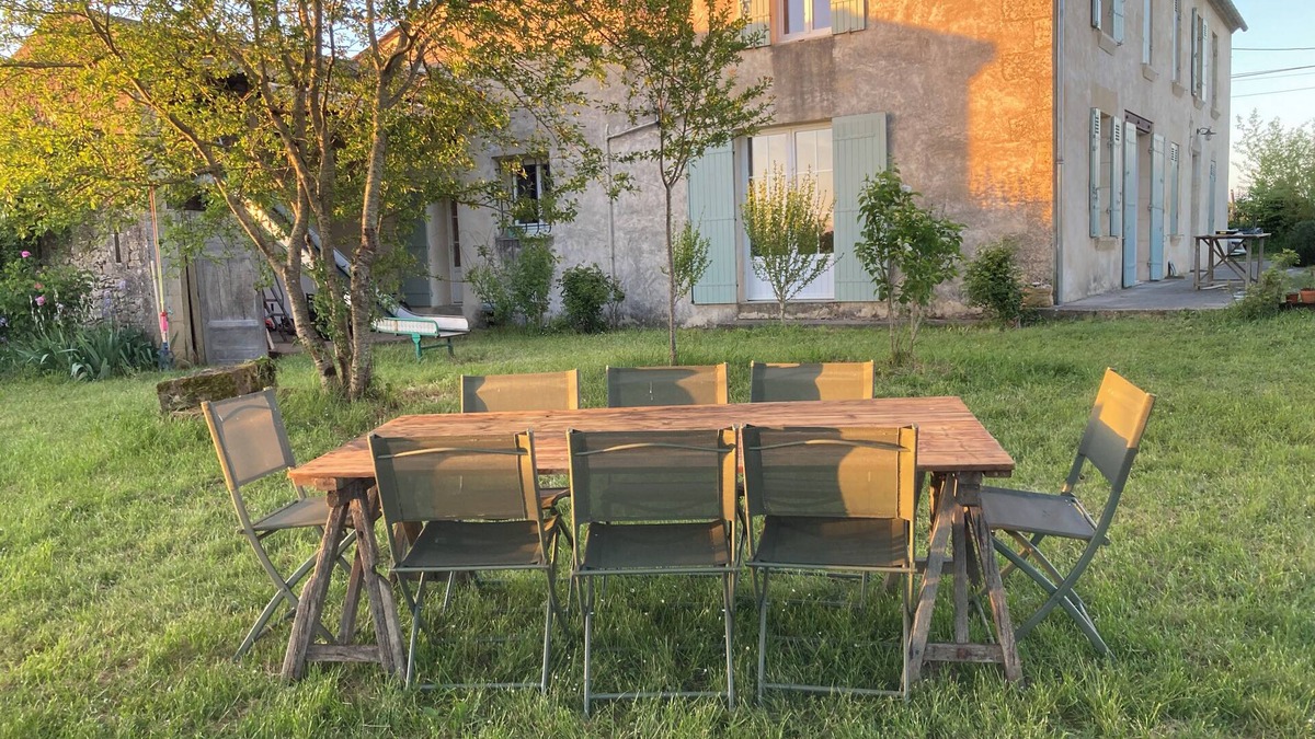 Saint-Laurent-du-Bois House | Jolie Maison de Famille à la Campagne