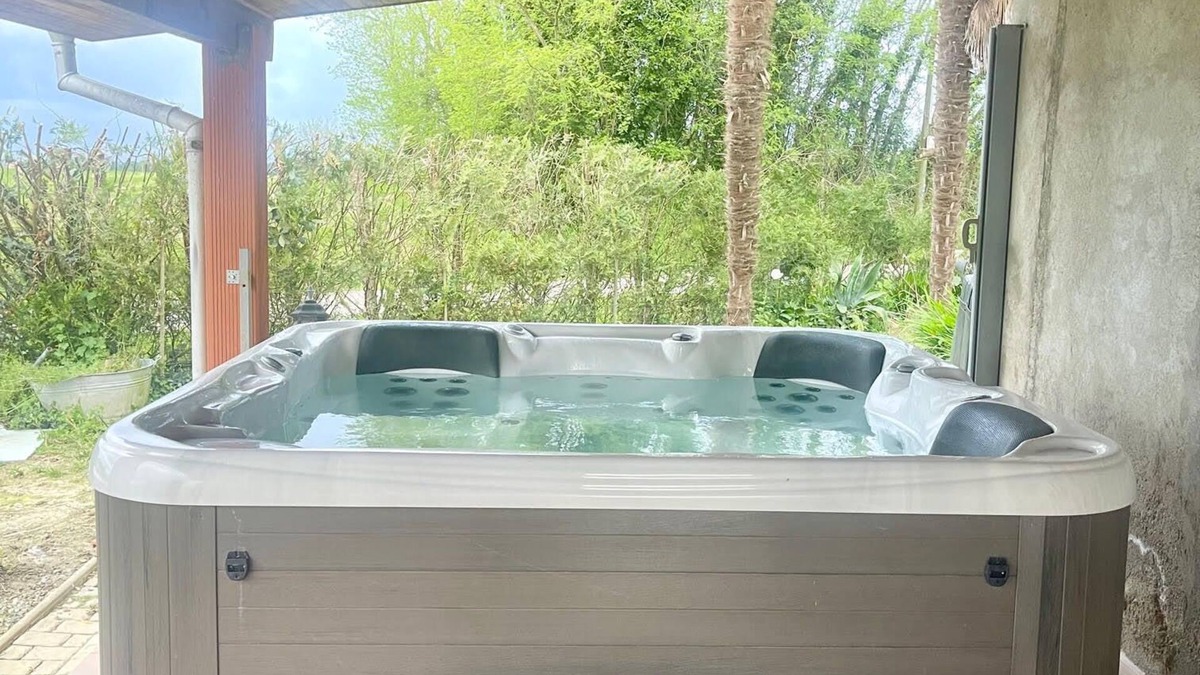 Buanes House | Jolie Maison à la Campagne Avec Piscine et spa