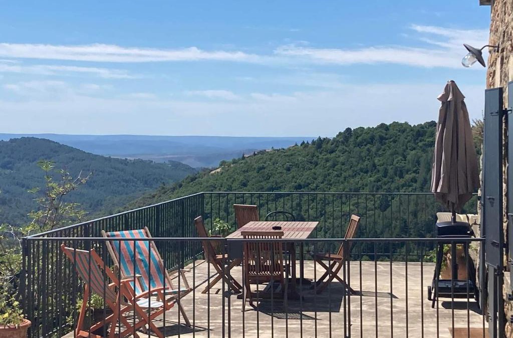 Lentilleres House | Jolie maison avec vue, dans bâtisse cévenole