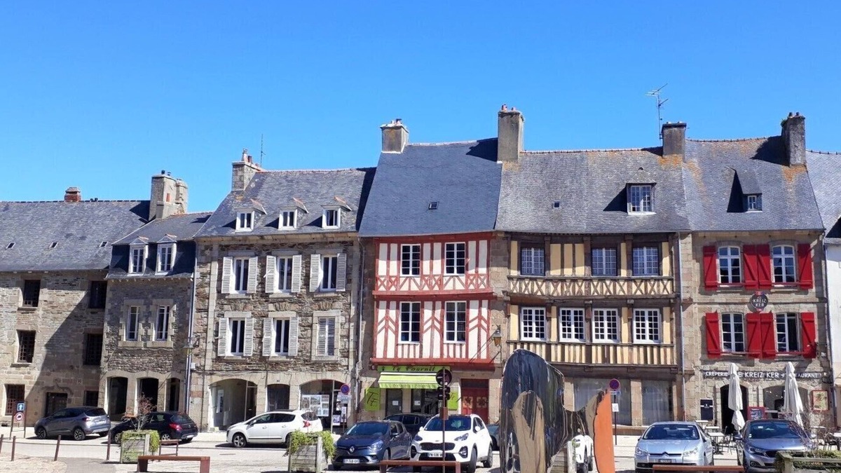 Pleumeur-Gautier House | Jolie Maison Bretonne