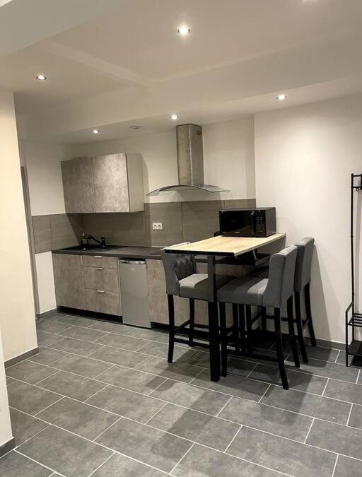 Saint-Donat-sur-l'Herbasse Apartment | Jolie T2 au coeur des collines