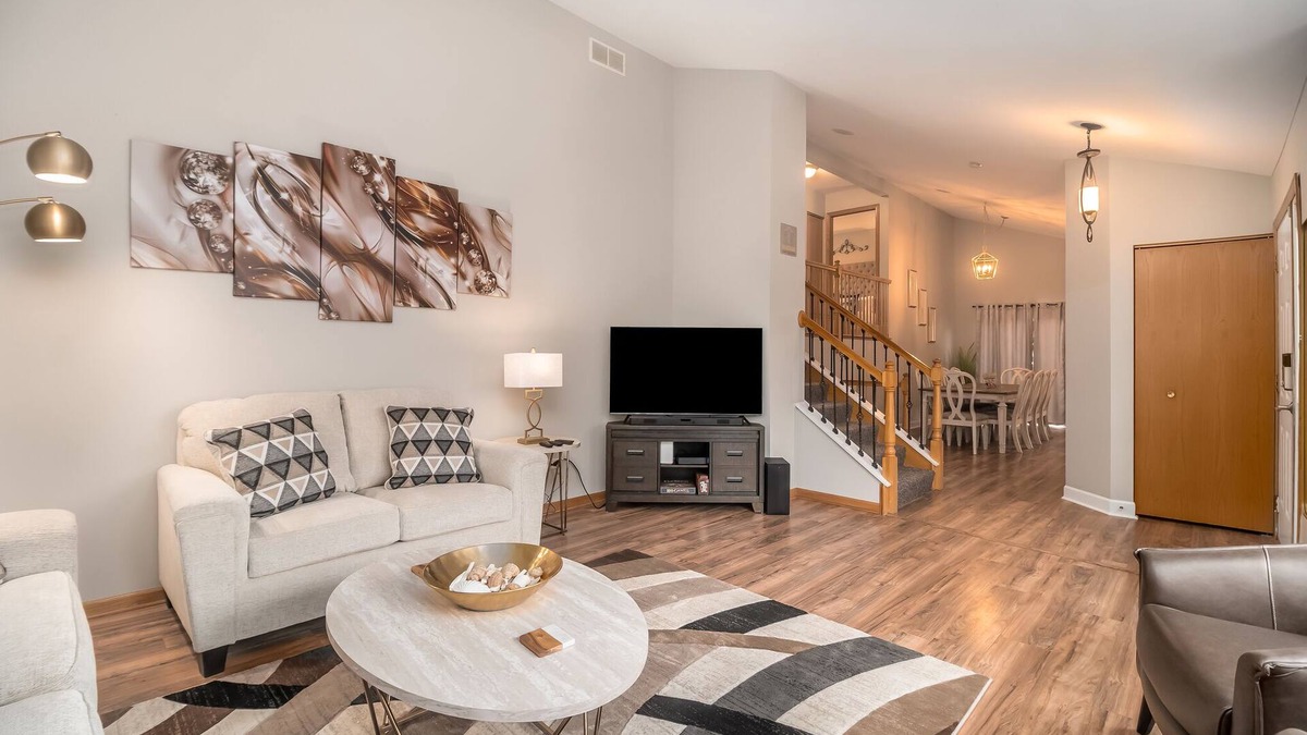 Joliet House | Joliet Arcade FHS Rental