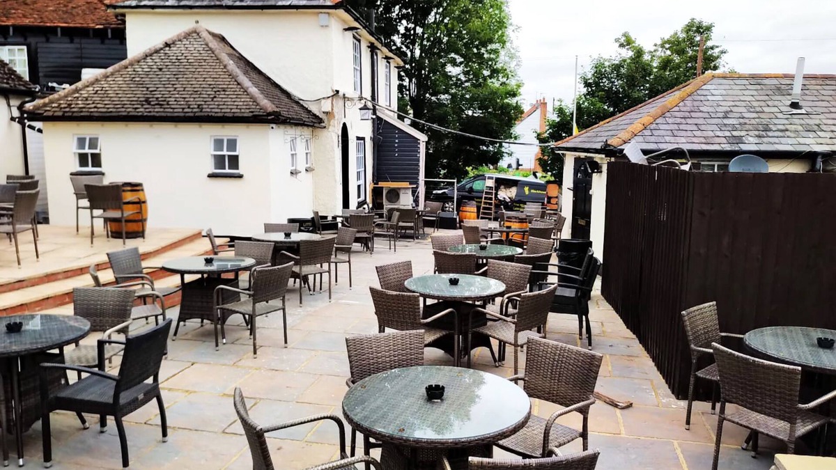 Heybridge Bed & Breakfast | Jolly Sailor- Fish on the Quay
