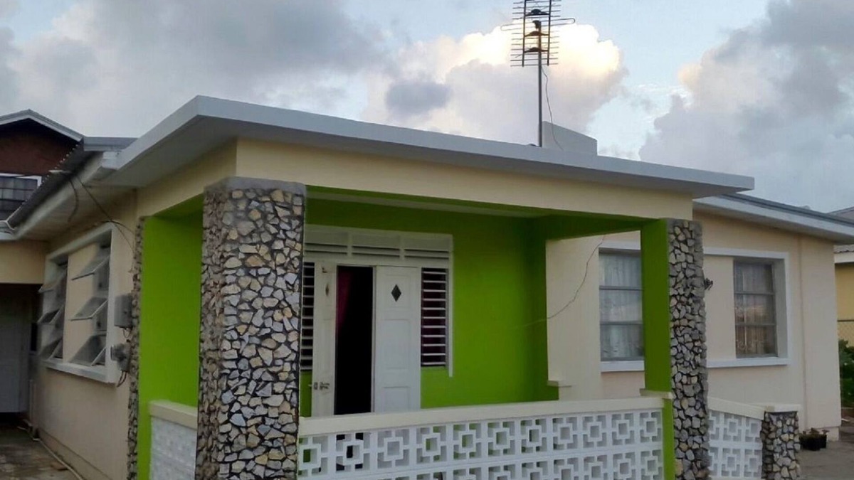 Inch Marlowe House | "Jones Villa" Your Vacation Home Away From Home