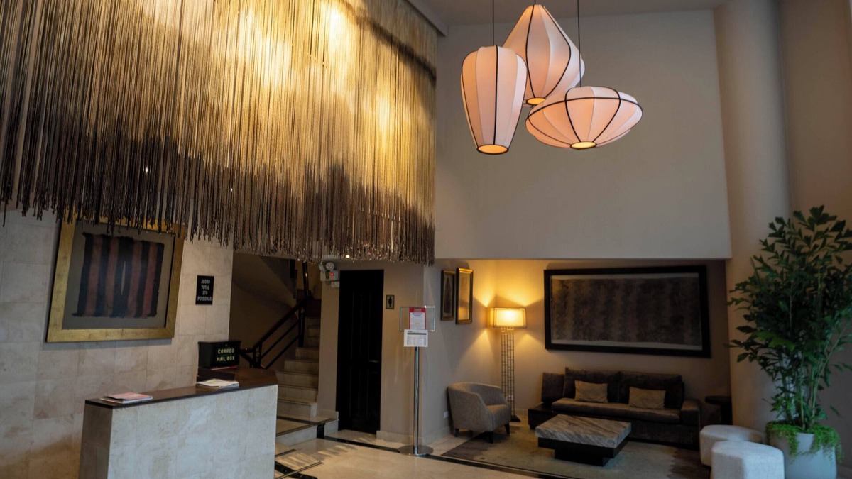 Petit Jean Ocharan Hotel | Jose Antonio Executive