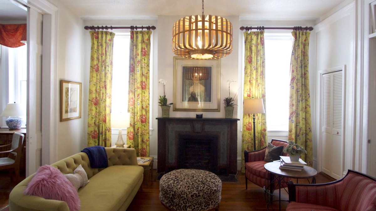 Charleston Historic District House | Josephine's Garden Apartment Steps From King St. In A Neatly Renovated 1882 Home