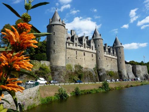 Josselin House | JOSSELIN CHURCH VIEW .